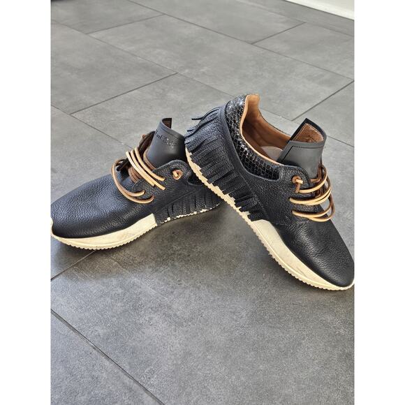 Esseutesse Leather Fringe Sneaker Black Women’s Size 39 EUR 9 US Made In Italy - Picture 2 of 11